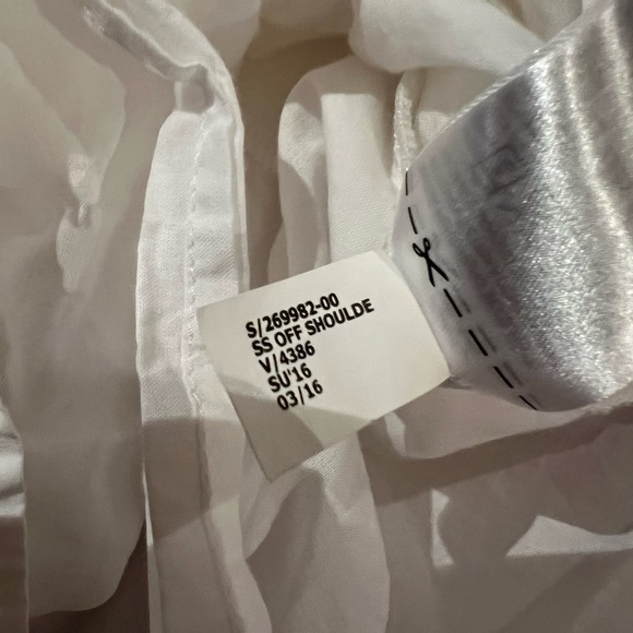 NWOT Banana Republic Petite Off-shoulder Dress - Picture 6 of 6